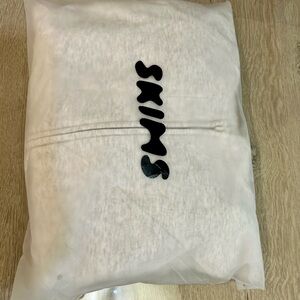 NWT SKIMS Heather Gray Classic Zip up Sweatshirt M